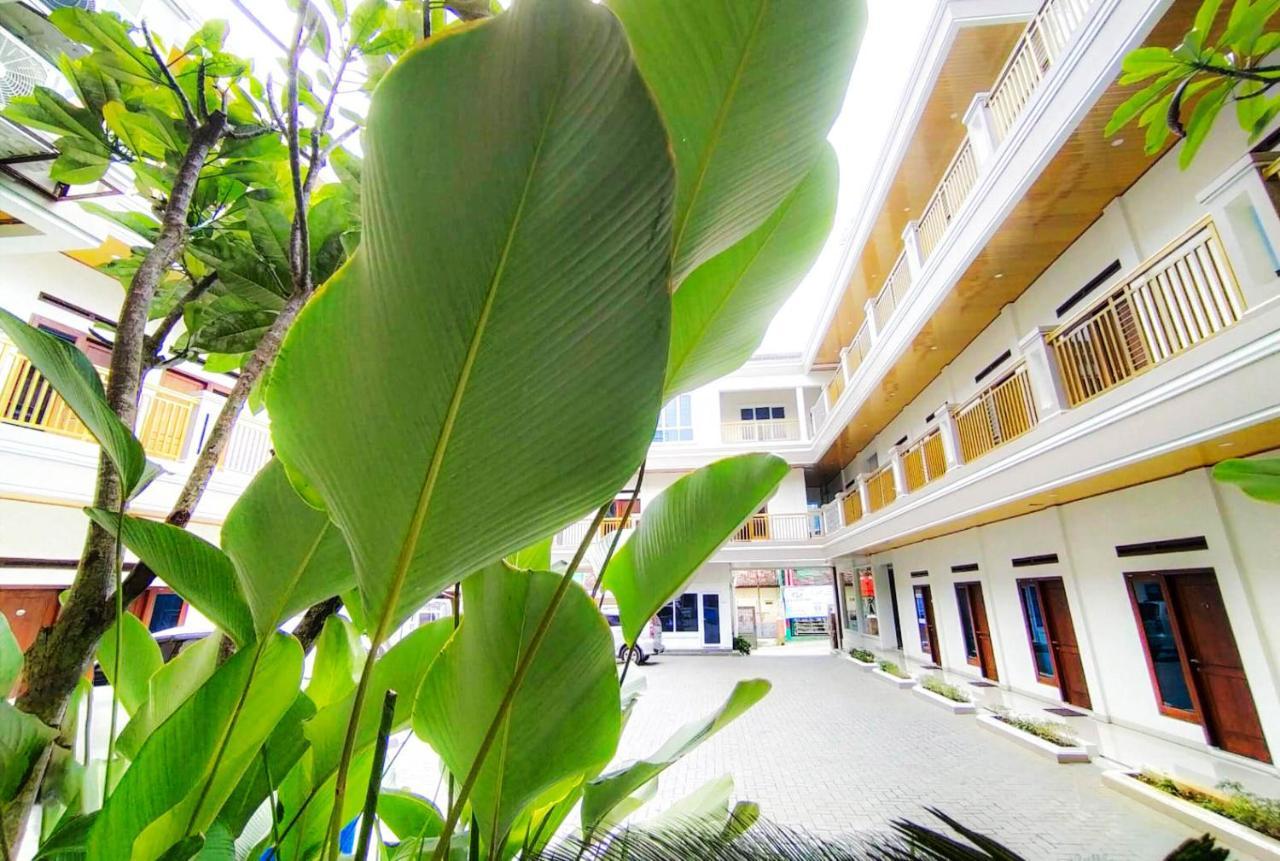 Hometown Residence Bandar Lampung Exterior photo