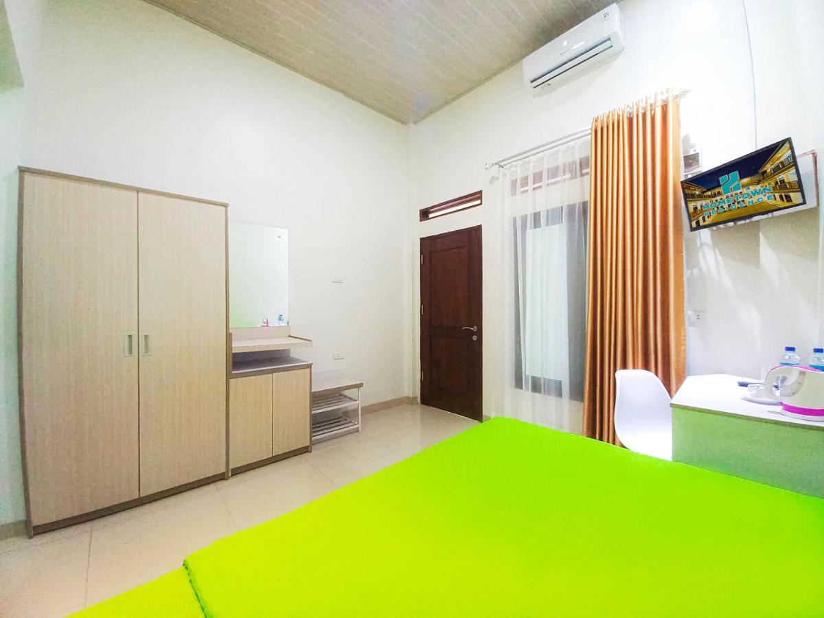 Hometown Residence Bandar Lampung Exterior photo