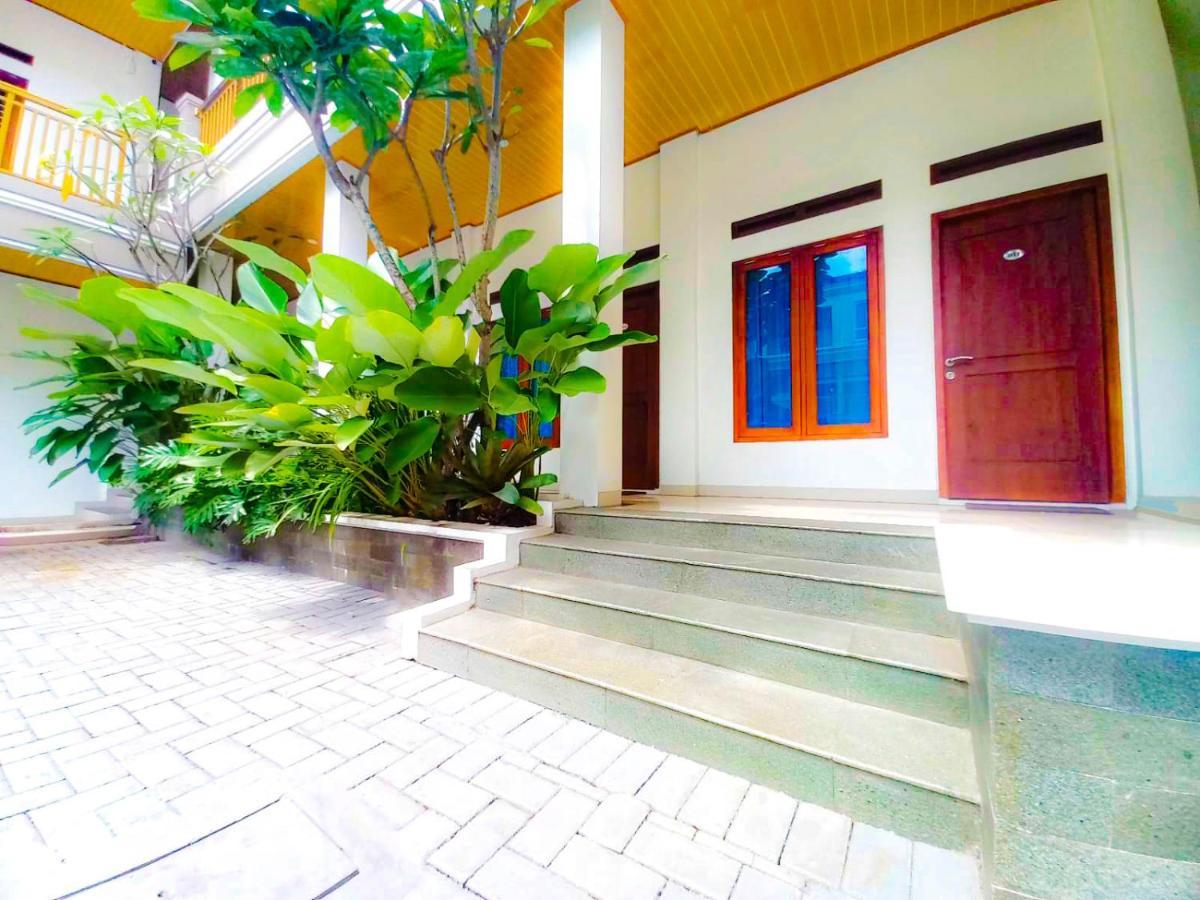 Hometown Residence Bandar Lampung Exterior photo