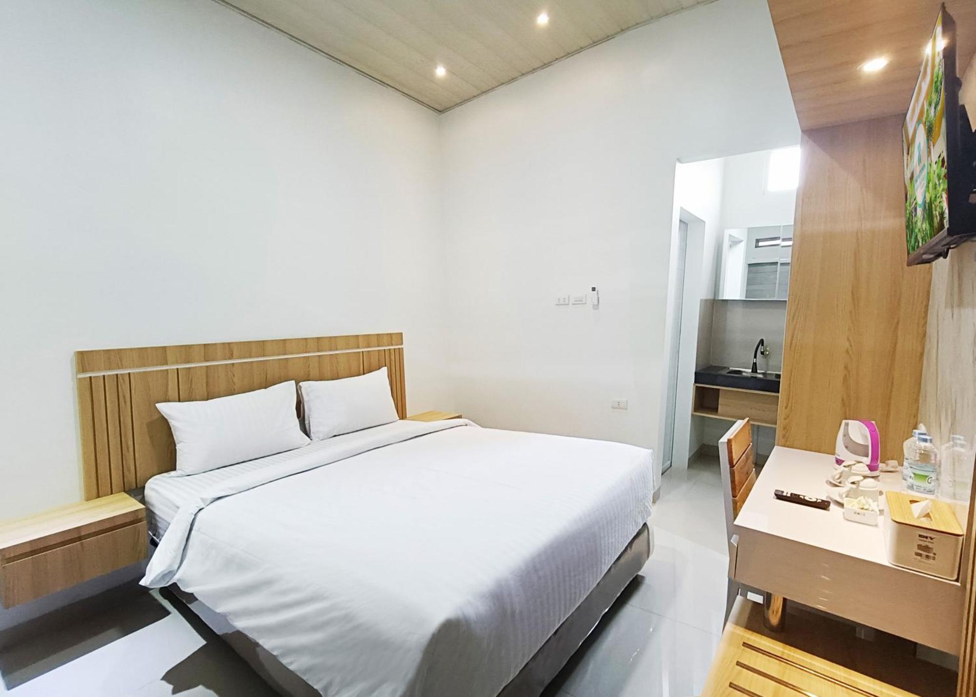 Hometown Residence Bandar Lampung Exterior photo